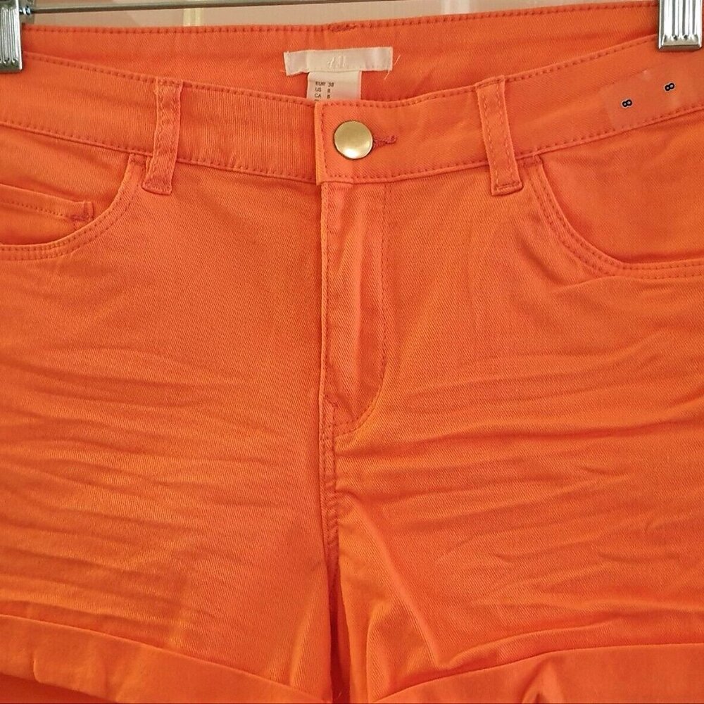 NWT Womens H&M Summer Short CORAL Shorts Size 8